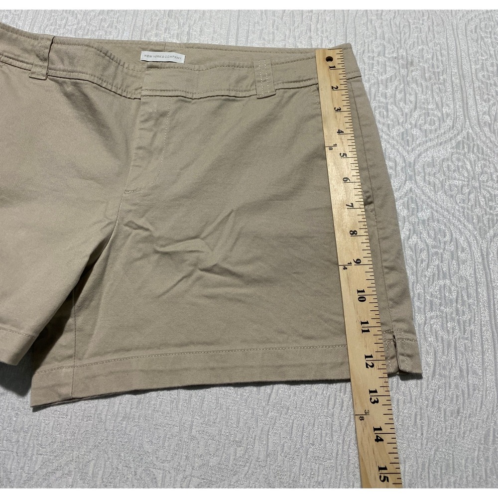 New York & Company Womens Khaki Chino Shorts Beige Cotton Stretch Size 8 - Picture 6 of 11